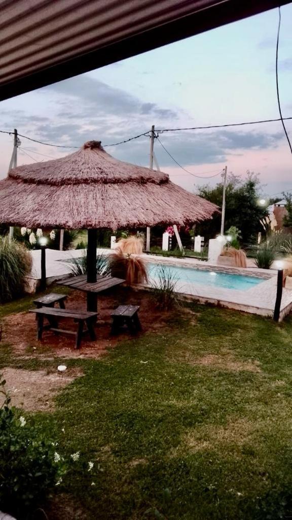 El Rincon De Jose Luis - Cabanas Y Restaurante Tanti Extérieur photo