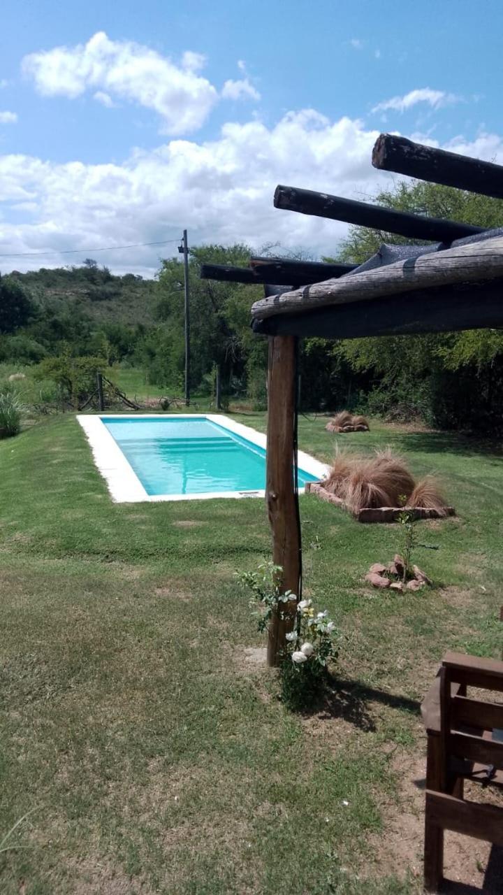 El Rincon De Jose Luis - Cabanas Y Restaurante Tanti Extérieur photo